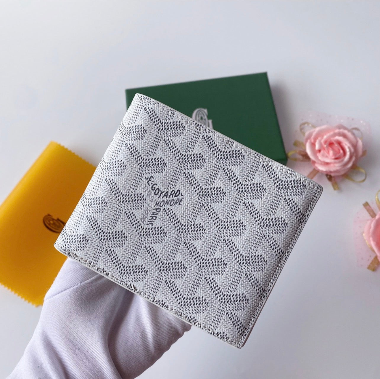 Goyard Victoire Card Holder — Goyardine Canvas & Leather Wallet