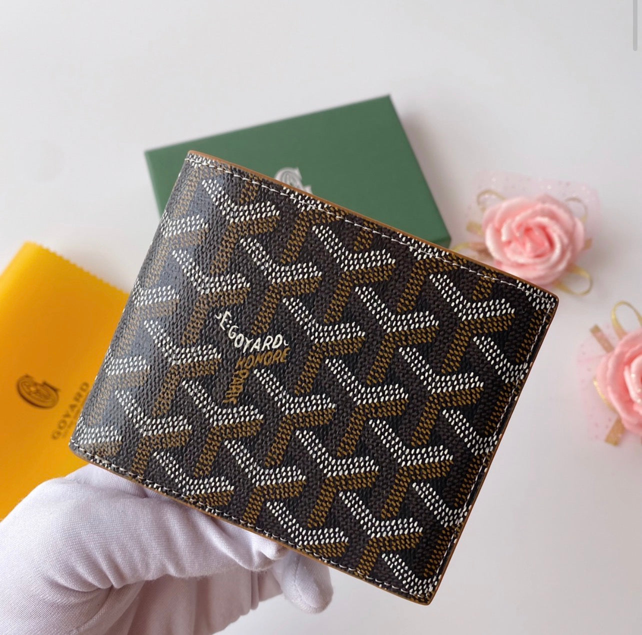 Goyard Victoire Card Holder — Goyardine Canvas & Leather Wallet