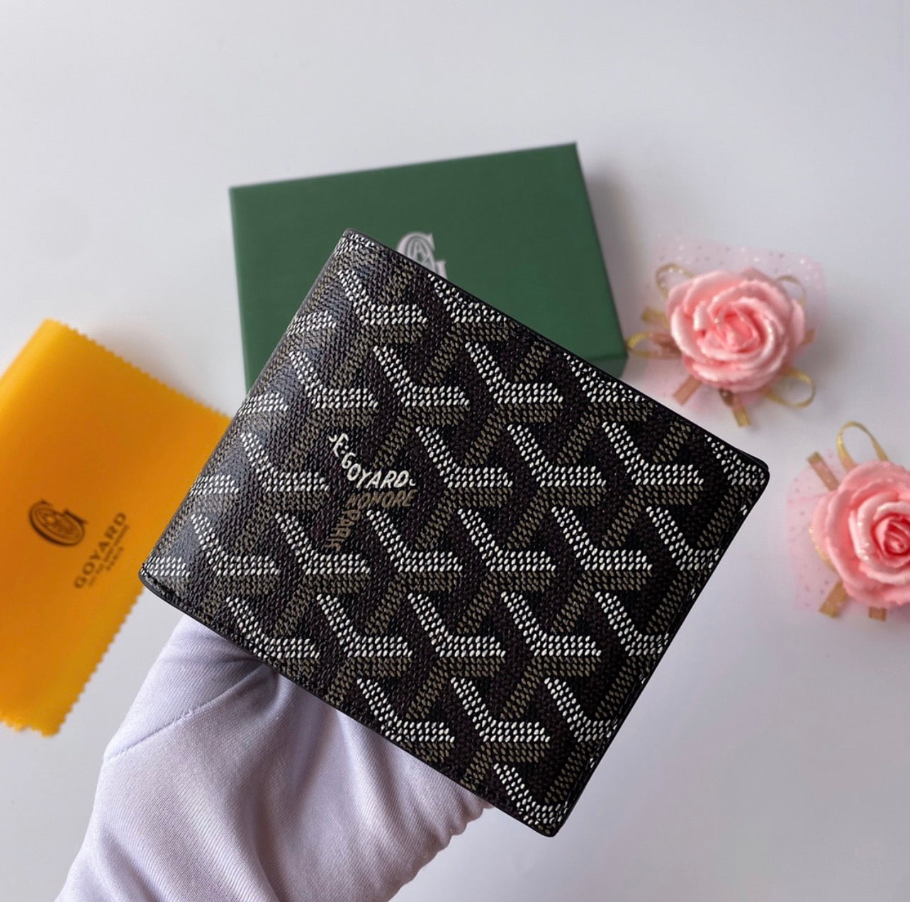 Goyard Victoire Card Holder — Goyardine Canvas & Leather Wallet